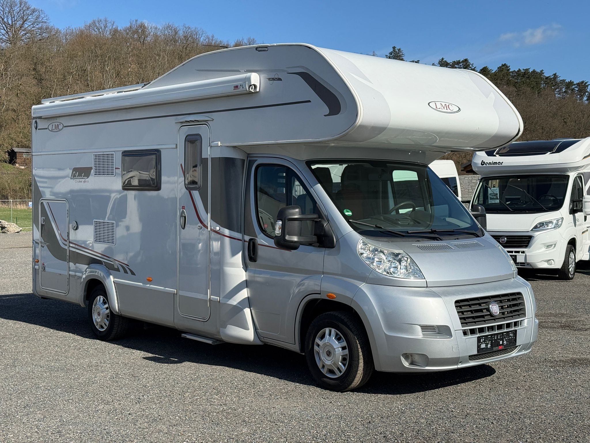 Obytné auto LMC Liberty Cruiser A651G – exteriér