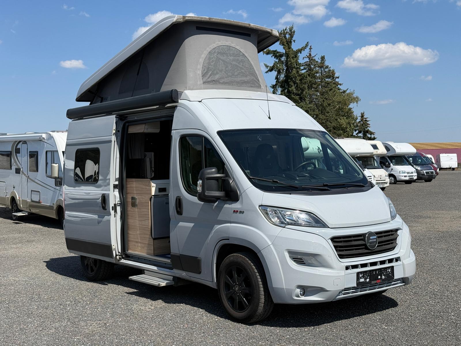 Obytné auto Hymer Ayers Rock 540 – exteriér