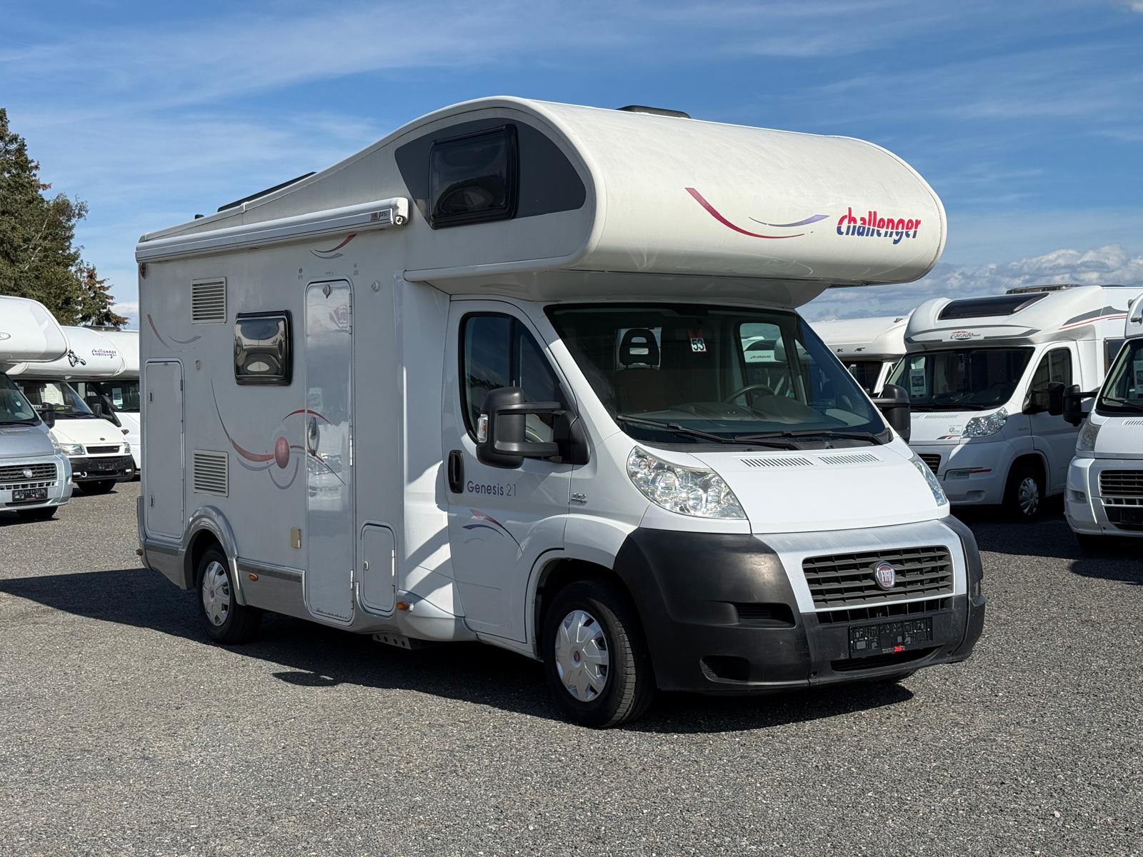 Obytné auto Challenger Genesis 21 – exteriér